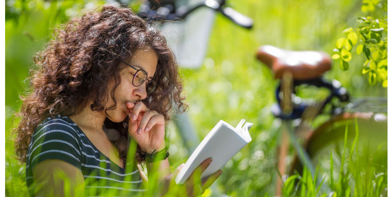 Książki, które rozwijają inteligencję emocjonalną. ”Kto czyta, ten żyje podwójnie”
