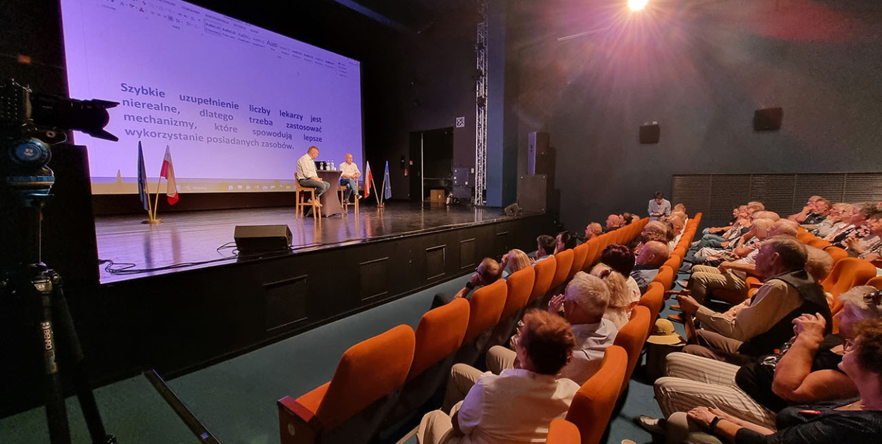 Czy musi być tak źle jak jest teraz? Politycy rozmawiali o służbie zdrowia.