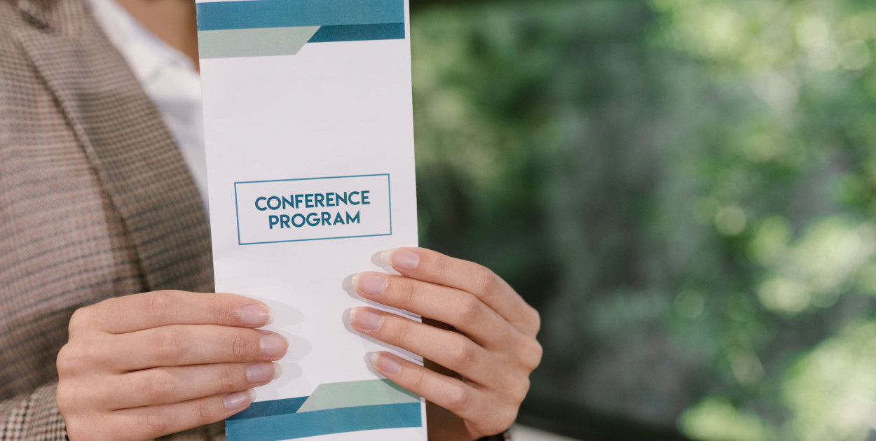 Ulotki Reklamowe: Wszystko co należy wiedzieć o drukowaniu ulotek.