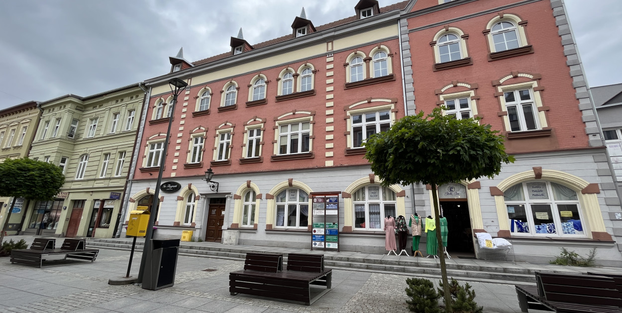 Był chętny na dawny budynek SzOK-u, ale się rozmyślił