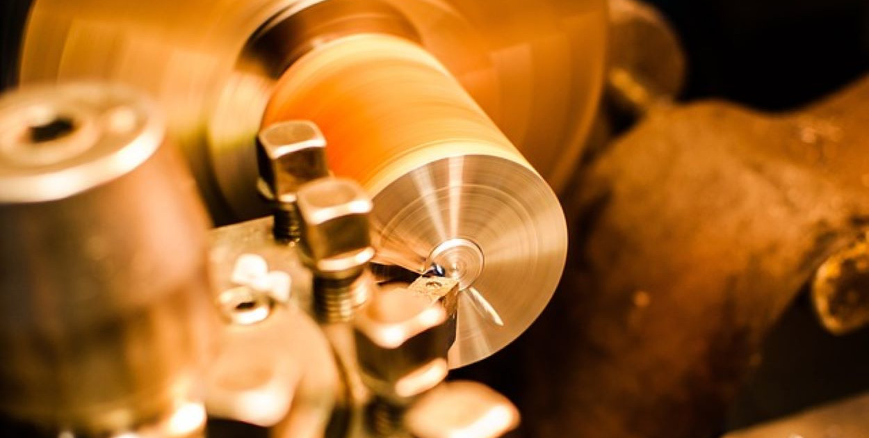 Teflon(PTFE) - właściwości i obróbka za pomocą maszyn CNC