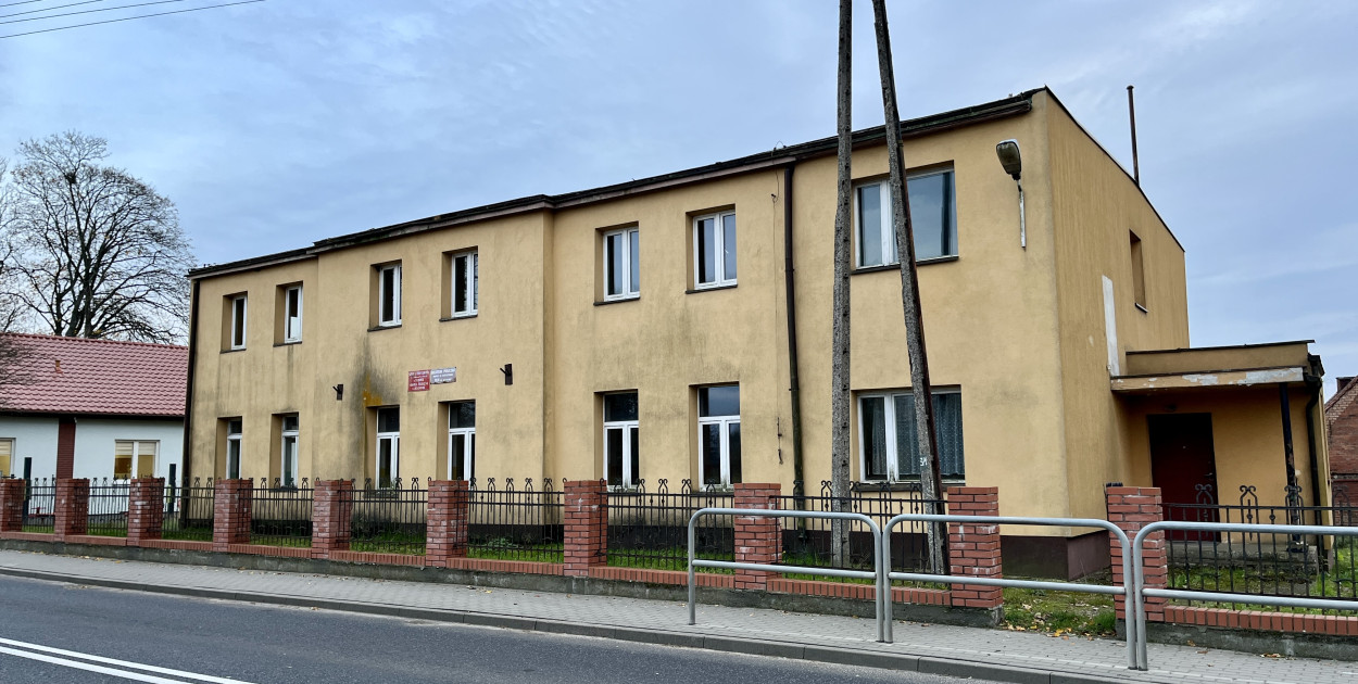 fot. iszczecinek.pl / Mieszkania wspomagane powstaną w Jeleninie, w budynku dawnej szkoły.