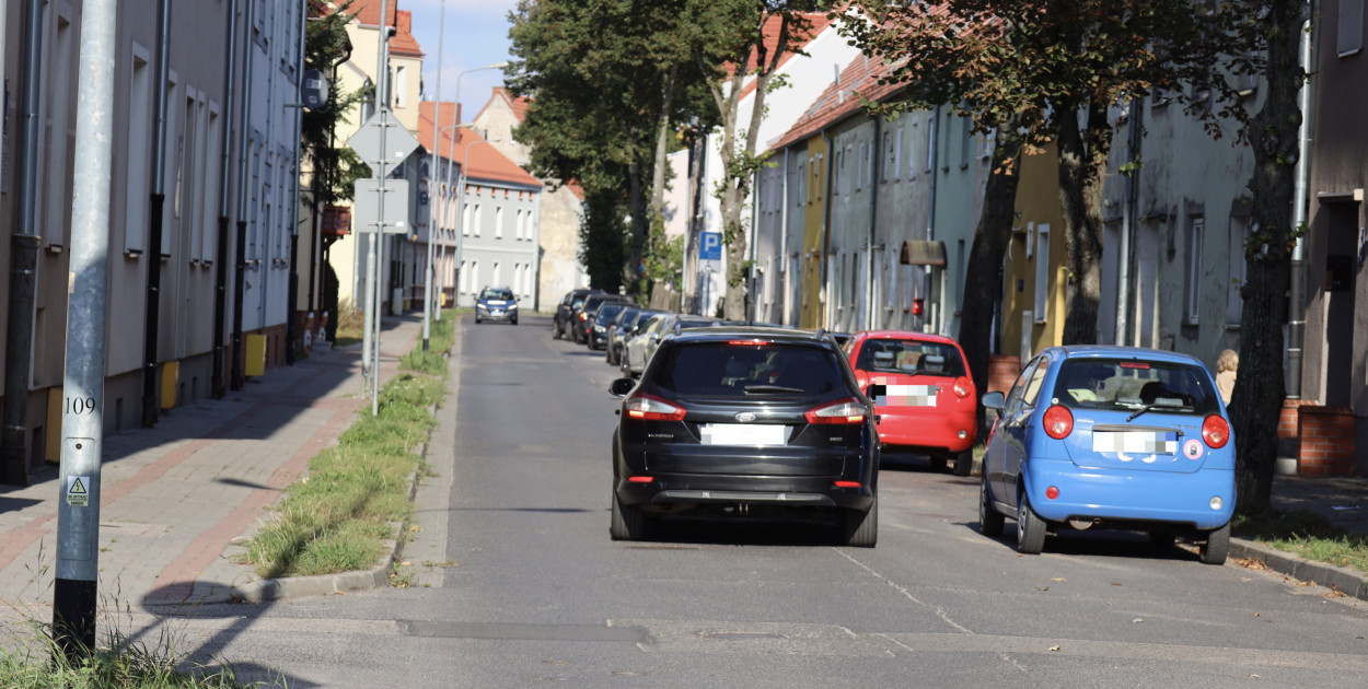 fot. UM Szczecinek / Nowe oznakowanie na Zielonej w Szczecinku – od 30 maja tylko w jedną stronę.