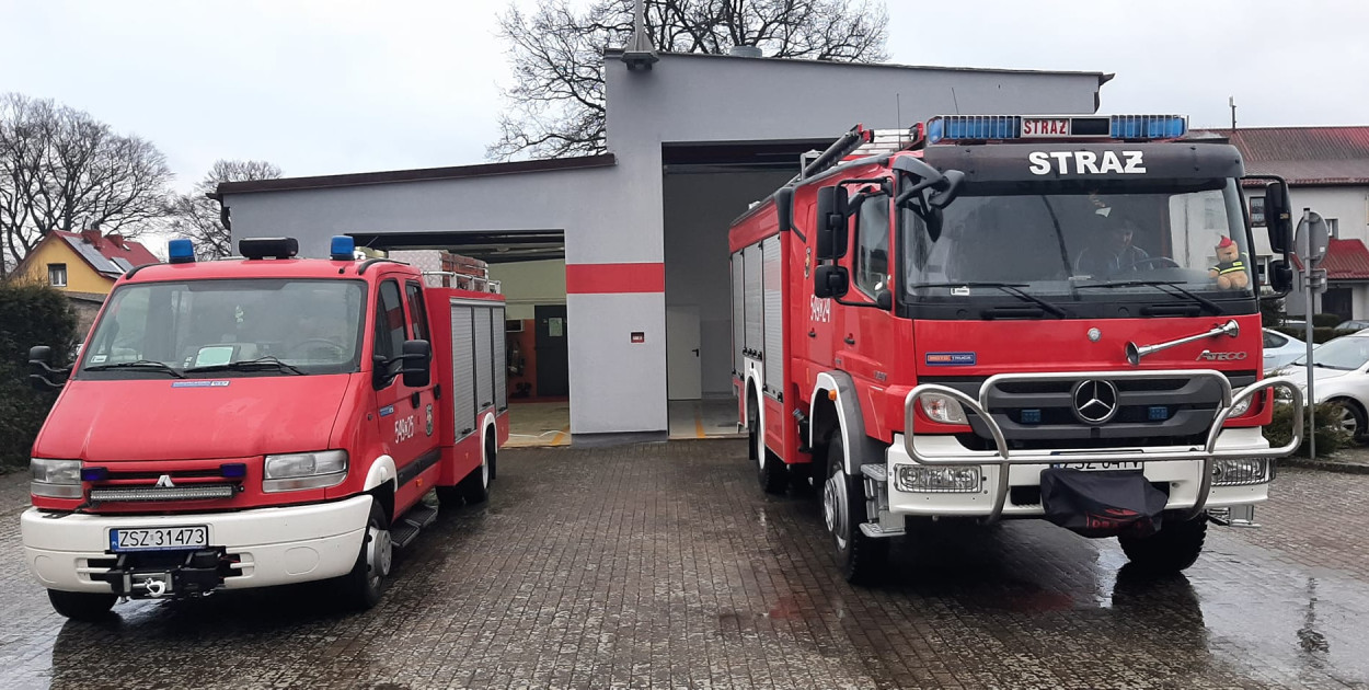 fot. OSP Sępolno Wielkie / OSP w Sępolnie Wielkim (gmina Biały Bór) otrzyma 19,7 tys. zł na wymianę wrót stalowych na nowoczesną bramę segmentową zwijaną, co znacząco poprawi dostępność i bezpieczeństwo garażu dla wozu strażackiego.
