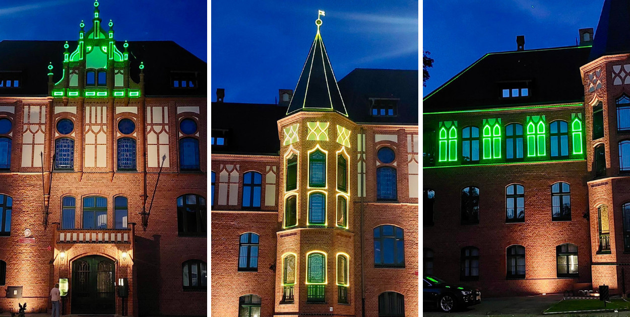 fot. UM Szczecinek / Szkoła muzyczna w Szczecinku podczas nocnej próby iluminacji przed Festiwalem Światła.
