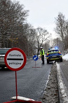 Pościg na terenie powiatu czyli ćwiczenia dowódczo - sztabowe szczczecineckich funkcjonariuszy-8587