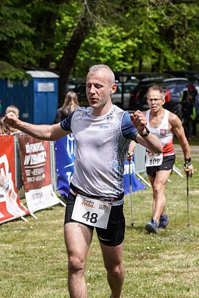 Sportowe emocje i wielkie serca – IV Luboradzka Dycha połączyła pasję i pomoc-8928
