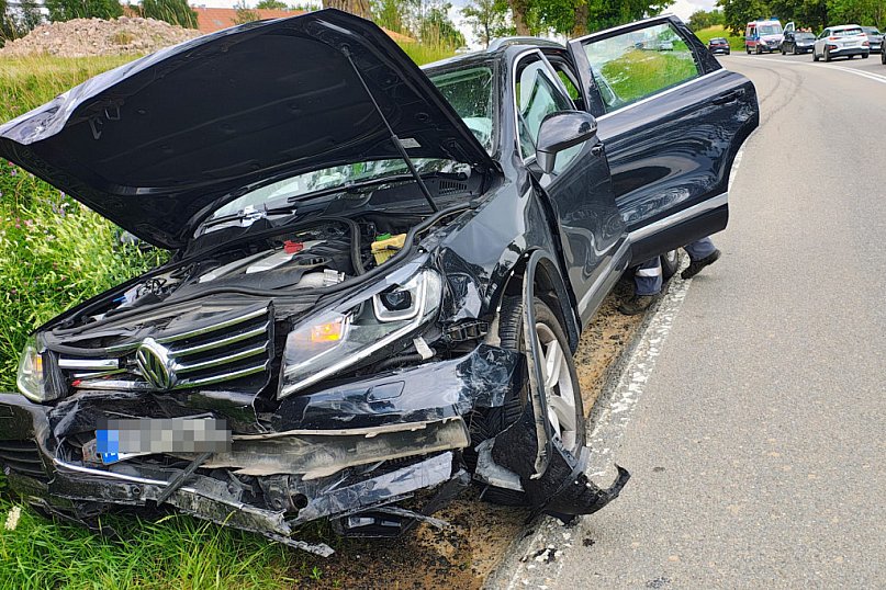 Zderzenie na krajówce. Droga zablokowana, służby na miejscu