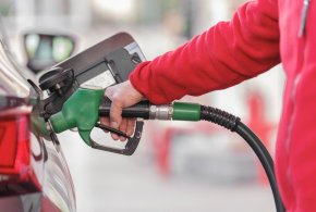Ceny paliw. Kierowcy nie odczują zmian, eksperci mówią o "napiętej sytuacji"-38332