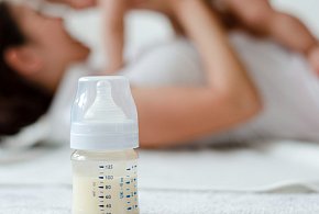 Groźna bakteria w mleku dla niemowląt. Nie podawaj dzieciom!-38633