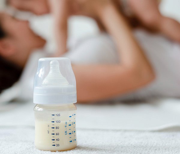 Groźna bakteria w mleku dla niemowląt. Nie podawaj dzieciom!-38633