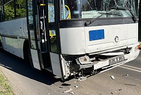 Autobus wiozący młodzież do szkół zderzył się z busem [ZDJĘCIA, WIDEO]-38806