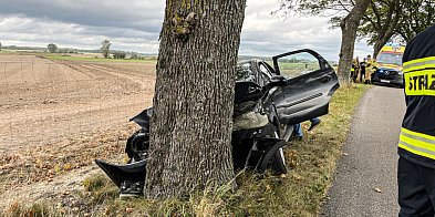 Wypadek na drodze Omulna-Żółtnica: Auto uderzyło w...-42126