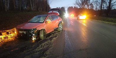 Zderzenie z zamiatarką i kolizja na skrzyżowaniu. Poranek na drogach-43058