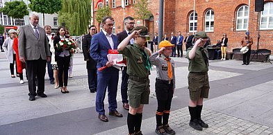 Szczecinek świętuje Konstytucję 3 Maja. Uroczystości na placu Wolności-46846