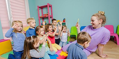Opiekun w żłobku – zawód, który zaczyna się od dobrego przygotowania-46876