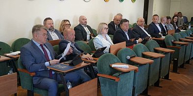 Rozwój szpitala i centrum SM tematem sesji Rady Powiatu-46857