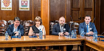 Drogie gadżety (i nie tylko) naszych radnych. Torebeczki, złoto, motocykl-46913
