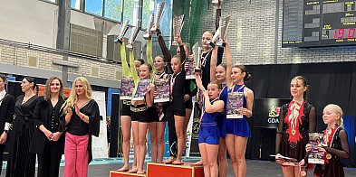 Zawodniczki Akrofitness zdobyły 15 medali i awansowały na Mistrzostwa Europy-46912