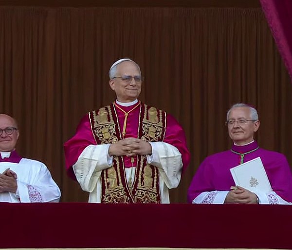 Nowy papież ukazał się światu. Takie przyjął imię!-46952