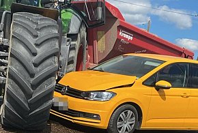 VW kontra ciągnik na DW 172. Zobacz, co się stało-47007