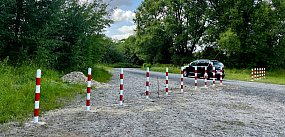 Słupki, szlaban i zakaz wjazdu. SzSM działa