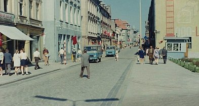 Historia głównej ulicy Szczecinka. Deptak, który miał zniknąć-47947