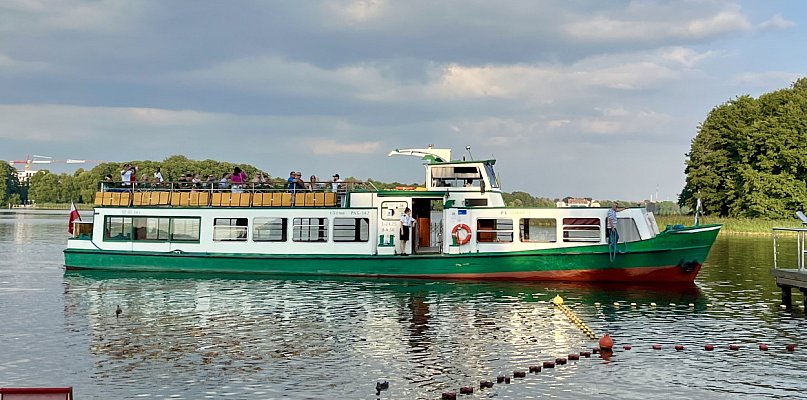 Zameldowali się na wodzie. Biała flota znów pływa po Trzesiecku - 48020