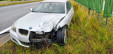 BMW rozbiło się o bariery na obwodnicy Szczecinka-48275