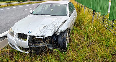BMW rozbiło się o bariery na obwodnicy Szczecinka-48275