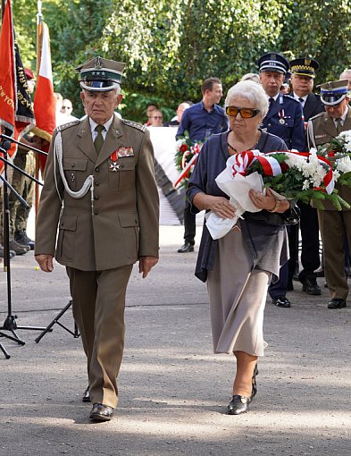 Szczecinek uczcił bohaterów Powstania Warszawskiego.-48642