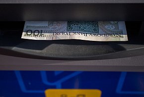 Nowy cennik usług bankowych. Klienci zapłacą więcej już od listopada-48818