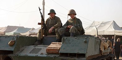 Trwa Zlot Militarny w Bornem Sulinowie. Pokazy, rekonstrukcje...-48853