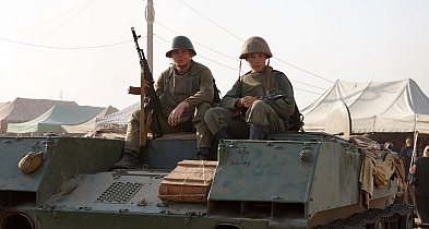 Trwa Zlot Militarny w Bornem Sulinowie. Pokazy, rekonstrukcje...-48853