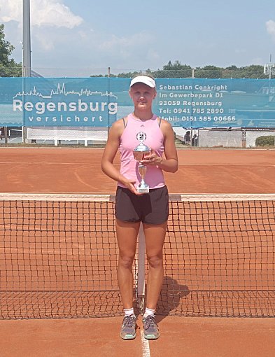 TENIS: Zacięty finał i II miejsce Alicji Szwedy w Ratyzbonie-48861