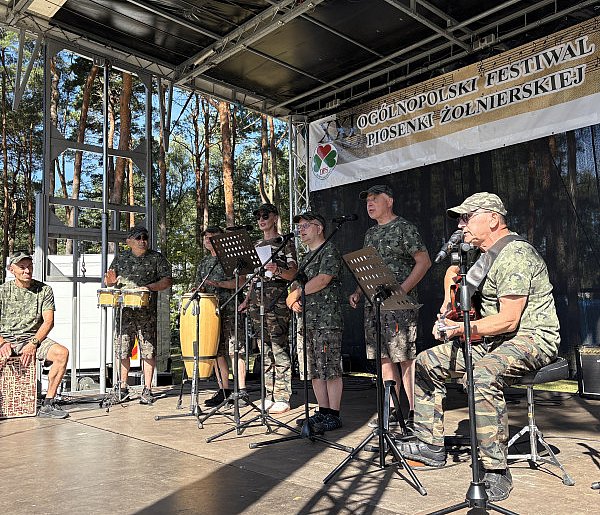 Festiwal Piosenki Żołnierskiej trwa w Bornem Sulinowie-48947