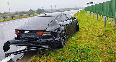 Rozbite Audi na obwodnicy Szczecinka. Policja apeluje o ostrożność-49100