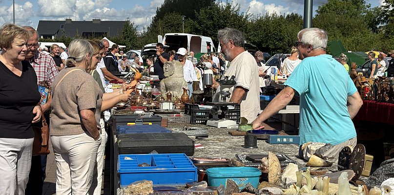 Pchli targ w Szczecinku znów przyciągnął tłumy [ZDJĘCIA] - 49111