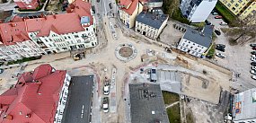 Budowa ronda trwa, ale termin może się przesunąć