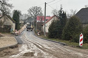 Tak powstaje nowa droga w Sporem-9370