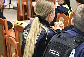 Jeden z cukierkami, drugi z narkotykami. Piątkowa akcja policji-50378