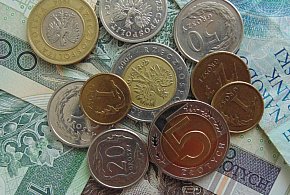 Nowe regulacje dla dorabiających. Od grudnia zmieniają się limity-50857