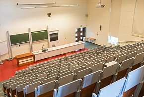 Uczelnie przeżywają oblężenie. Ten kierunek przyciąga tłumy-50933