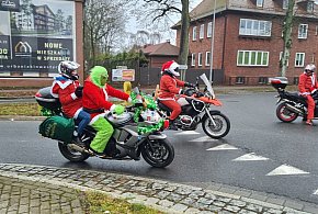 Motocyklowi Mikołaje odwiedzili Szczecinek, szpital i domy dziecka.-51210