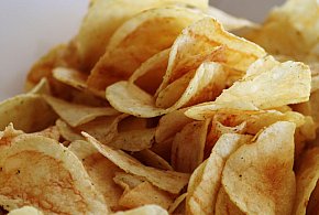 Podatek tłuszczowy uderzy w przekąski? Posłowie pokazują projekt-51328