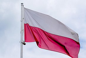 Godło i flaga mogą wyglądać inaczej. Ruszyły prace nad symbolami państwowymi-51655