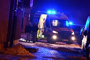 Impreza wymknęła się spod kontroli? Trzy młode osoby trafiły do szpitala-52024