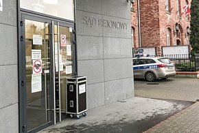 Szczepiła dzieci nieznaną substancją. Prokuratura żąda 3 lat więzienia.-52012