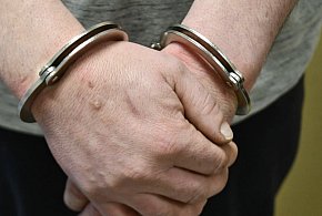 Myślał, że nikt go nie znajdzie. Policja szybko zatrzymała sprawcę włamania-52063