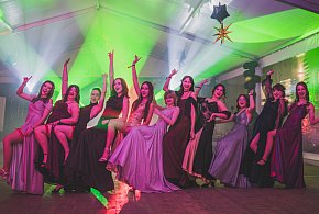 Tak bawili się maturzyści z I LO. Zobacz zdjęcia i wideo-52123